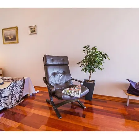 Astra Apartman